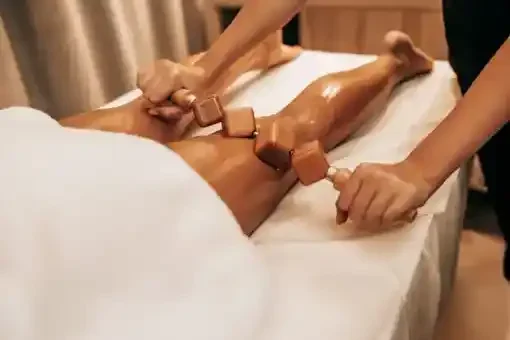 Massage deep tissue tissus profonds à Toulon - Soulagement durable tensions musculaires Zensitouch